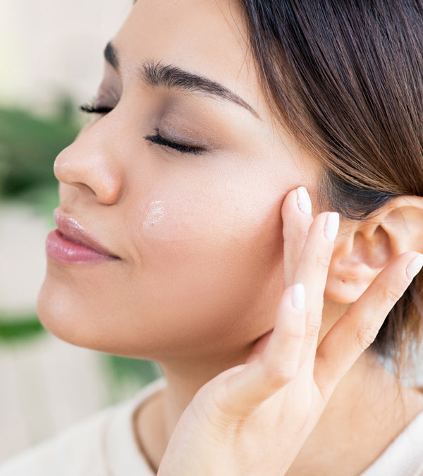 Why Everyone’s Talking About Serum Toners (and How to Use Them)