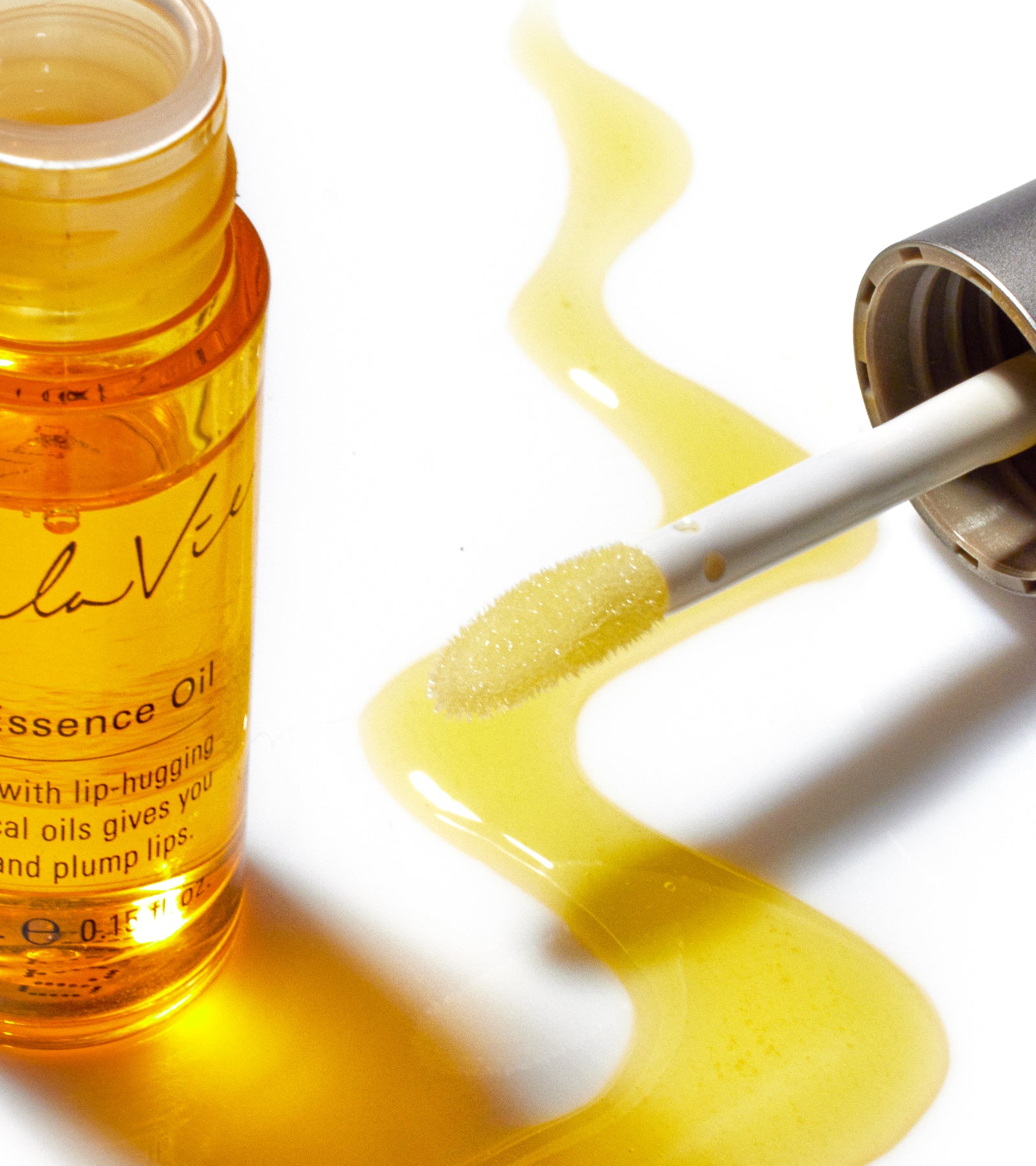 Lip Essence Oil
